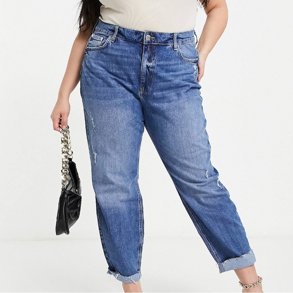Brand new Slightly distressed cropped Plus size Jean